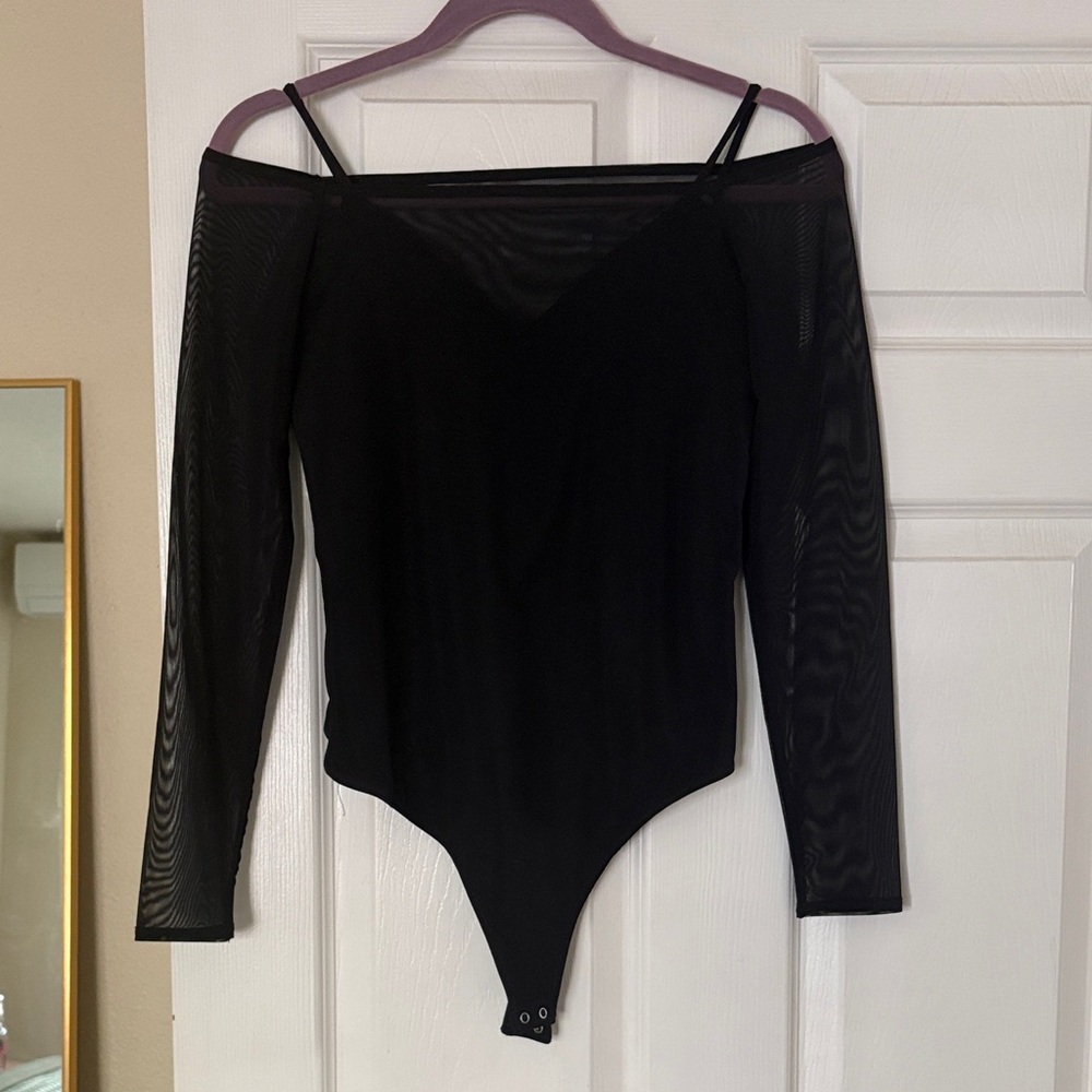 Abercrombie & Fitch Black V-Neck Tee